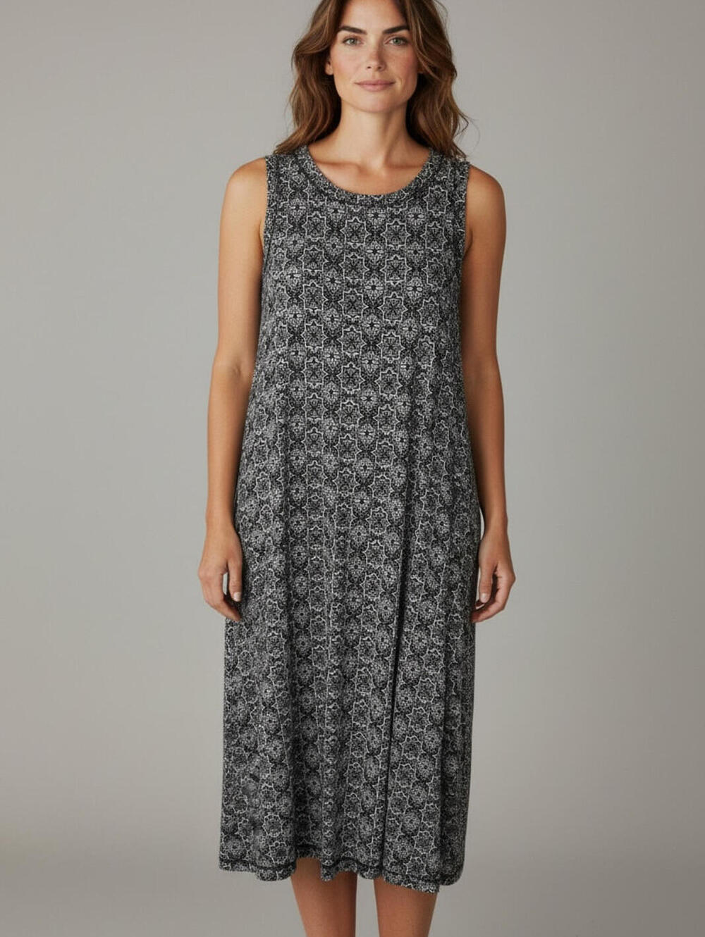 LOFT Outlet Tank Knit Dress Size M Black White Geometric Sleeveless Pre-Own